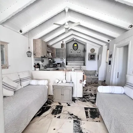 Fig Cottage, A Pretty 200 Year-old Stone Retreat בית נופש Antipata (Sami)