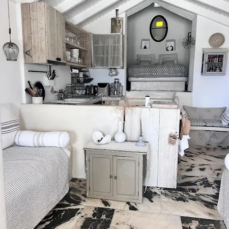 Fig Cottage, A Pretty 200 Year-old Stone Retreat *