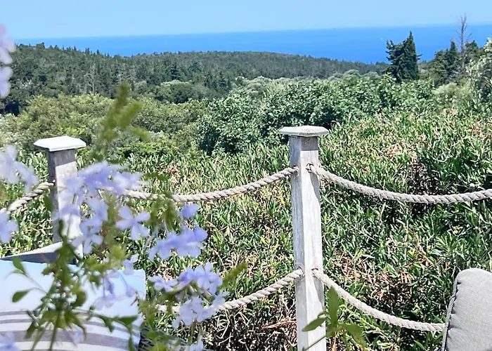 Fig Cottage, A Pretty 200 Year-old Stone Retreat Antipata (Sami)